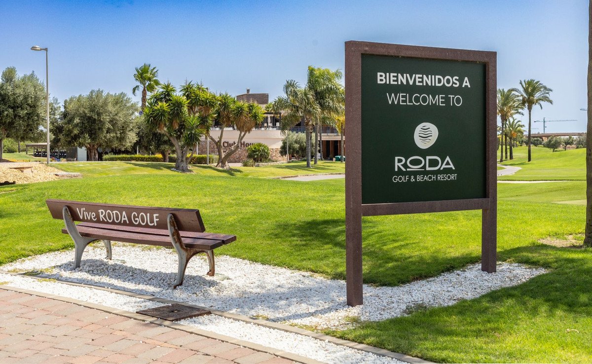 2 Bed Penthouse in Roda Golf