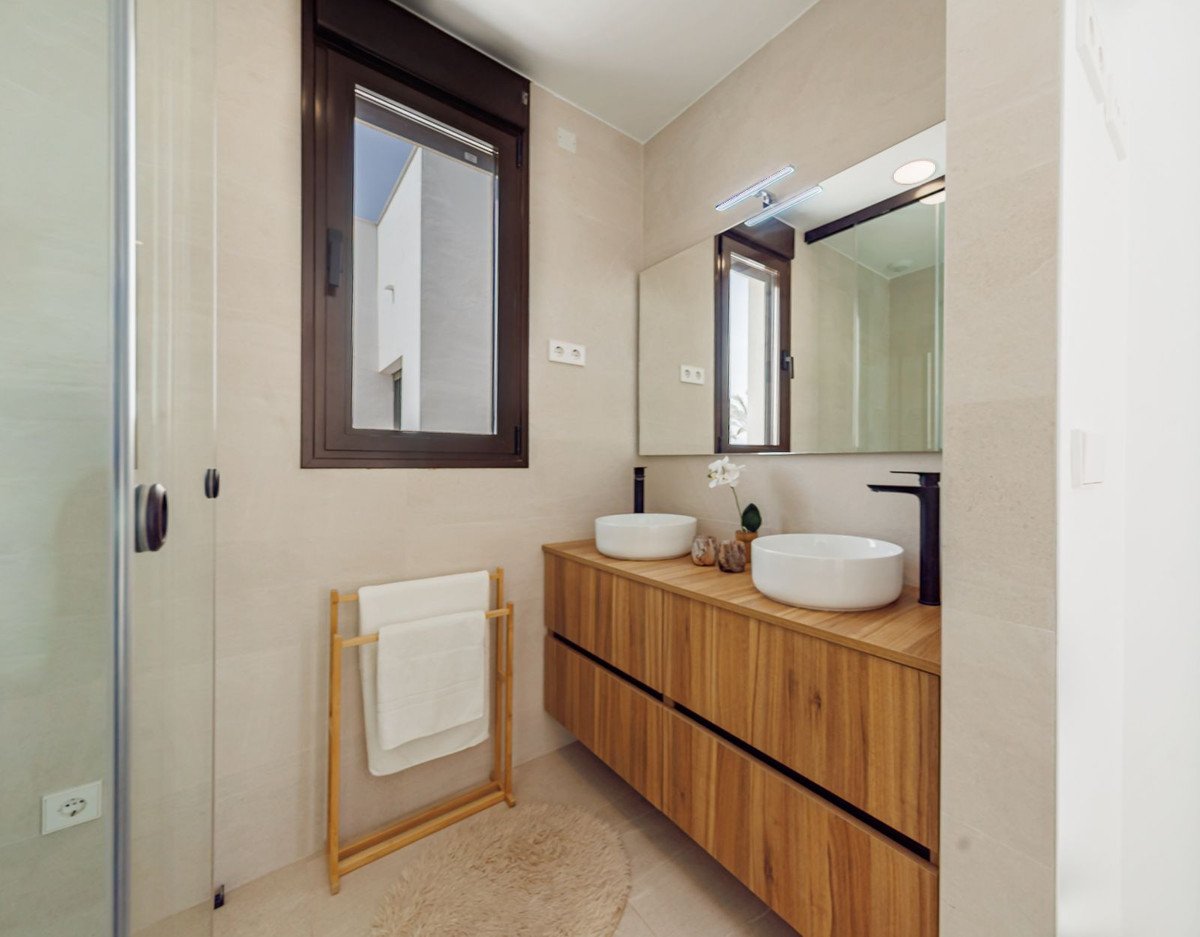 3 Bed Detached Villa in Santa Rosalia Lake and Life Resort
