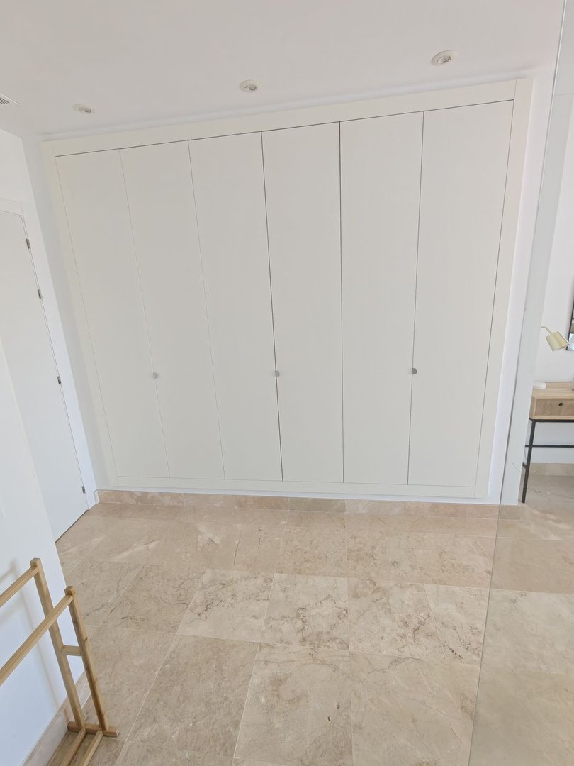 2 Bed Top Floor Apartment in Benahavís