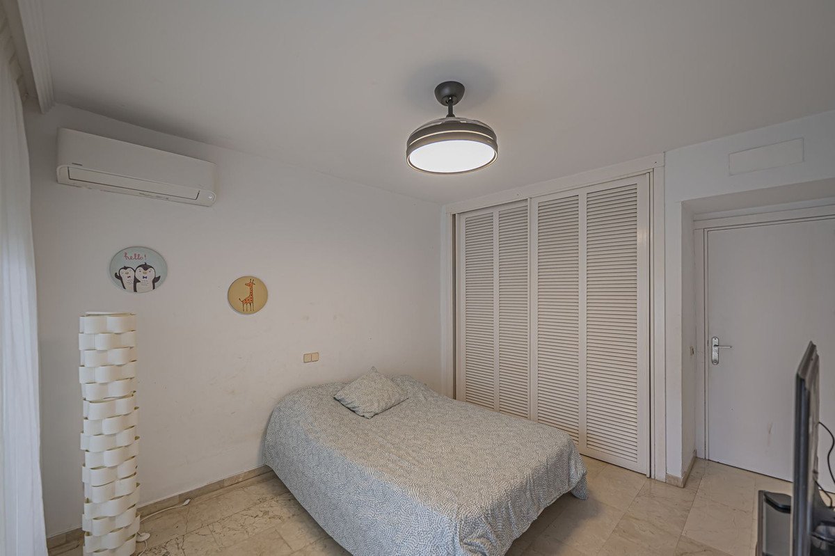 4 Bed Ground Floor Apartment in Río Real