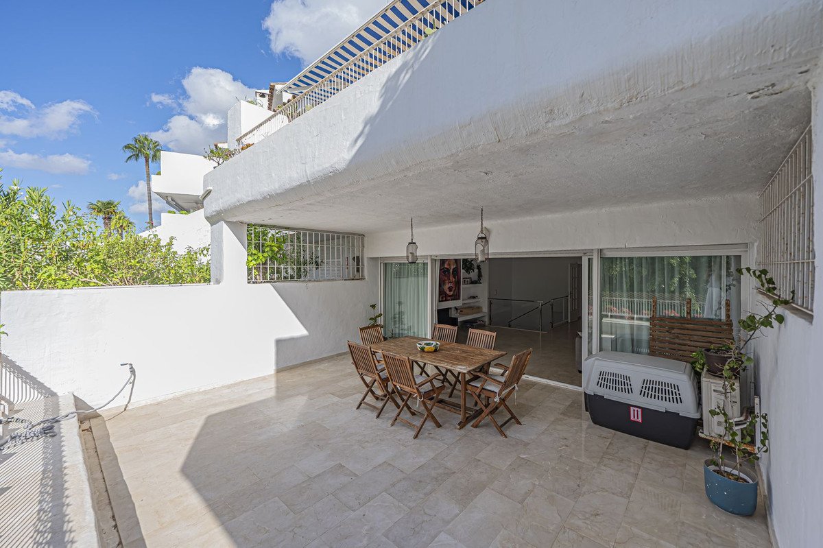 4 Bed Ground Floor Apartment in Río Real