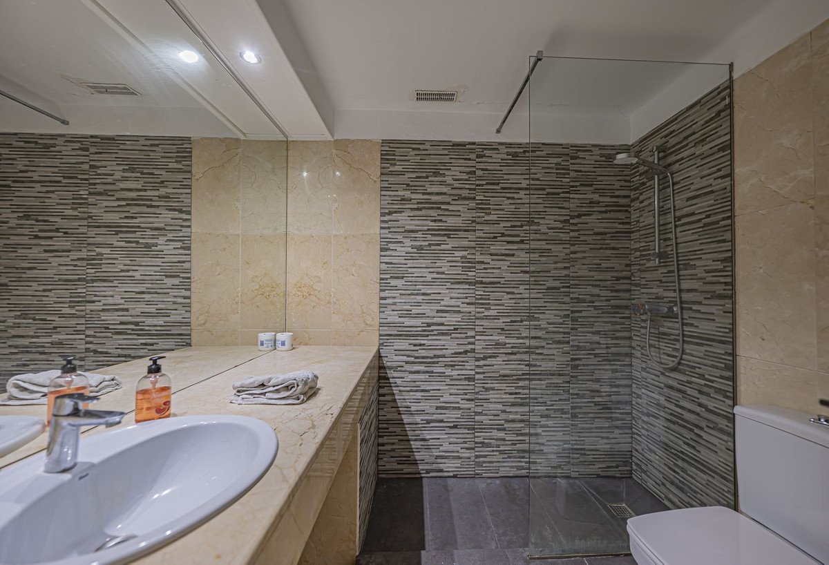 4 Bed Ground Floor Apartment in Río Real