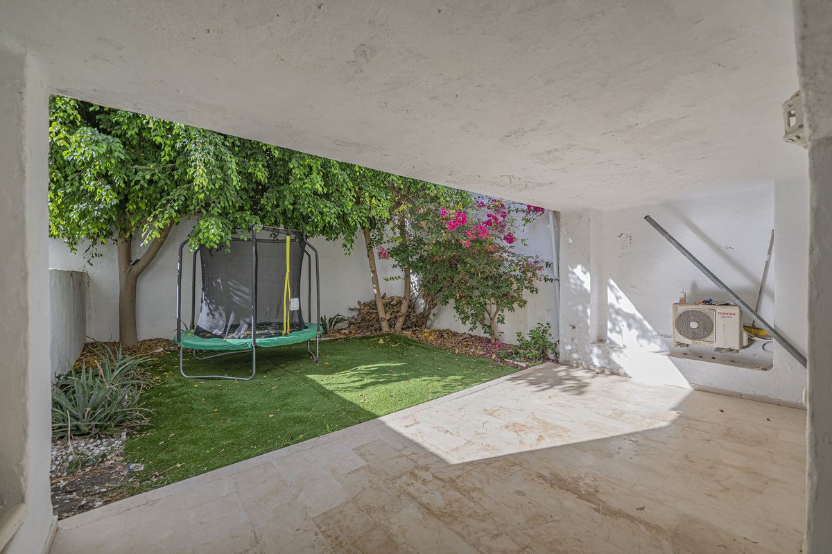 4 Bed Ground Floor Apartment in Río Real