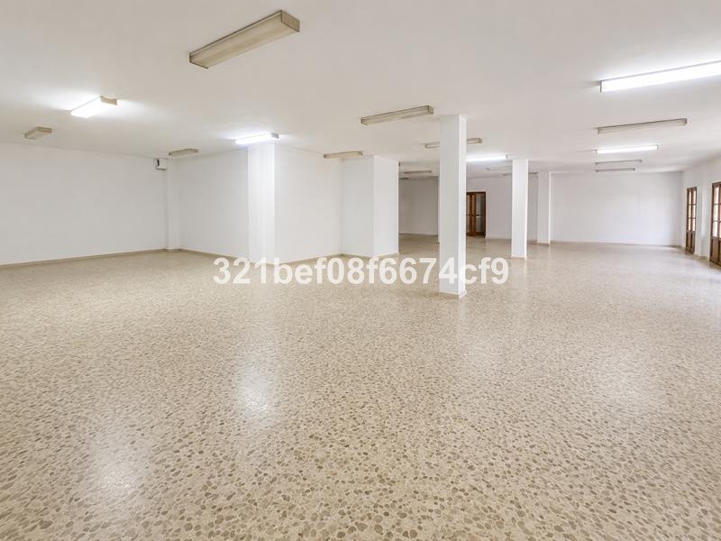 Commercial in Estepona