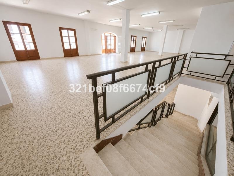 Commercial in Estepona