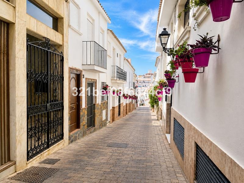 Commercial in Estepona