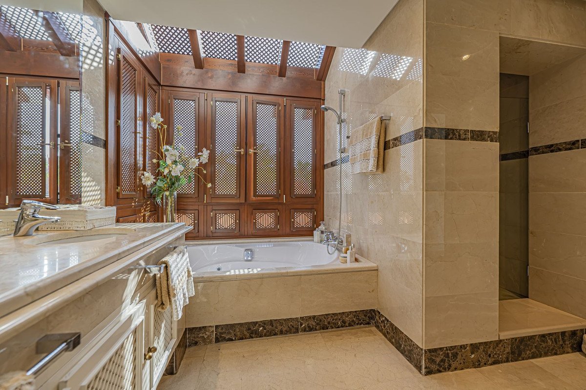 3 Bed Penthouse in Puerto Banús