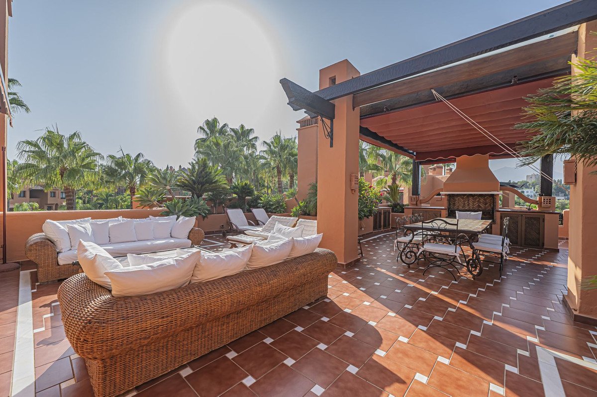 3 Bed Penthouse in Puerto Banús