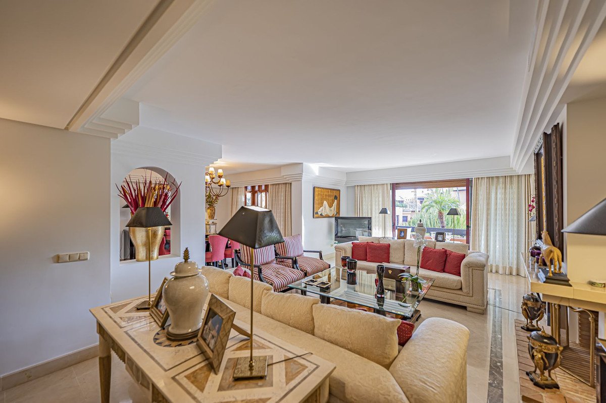 3 Bed Penthouse in Puerto Banús