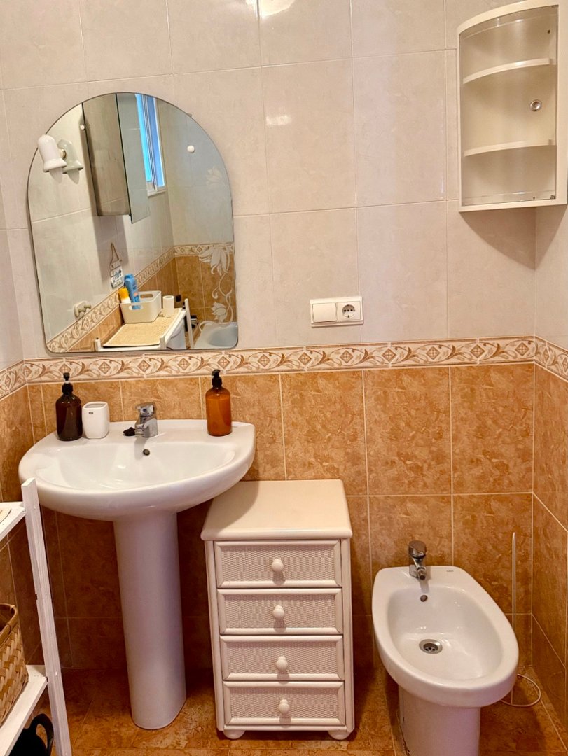 1 Bed Middle Floor Apartment in Torrevieja
