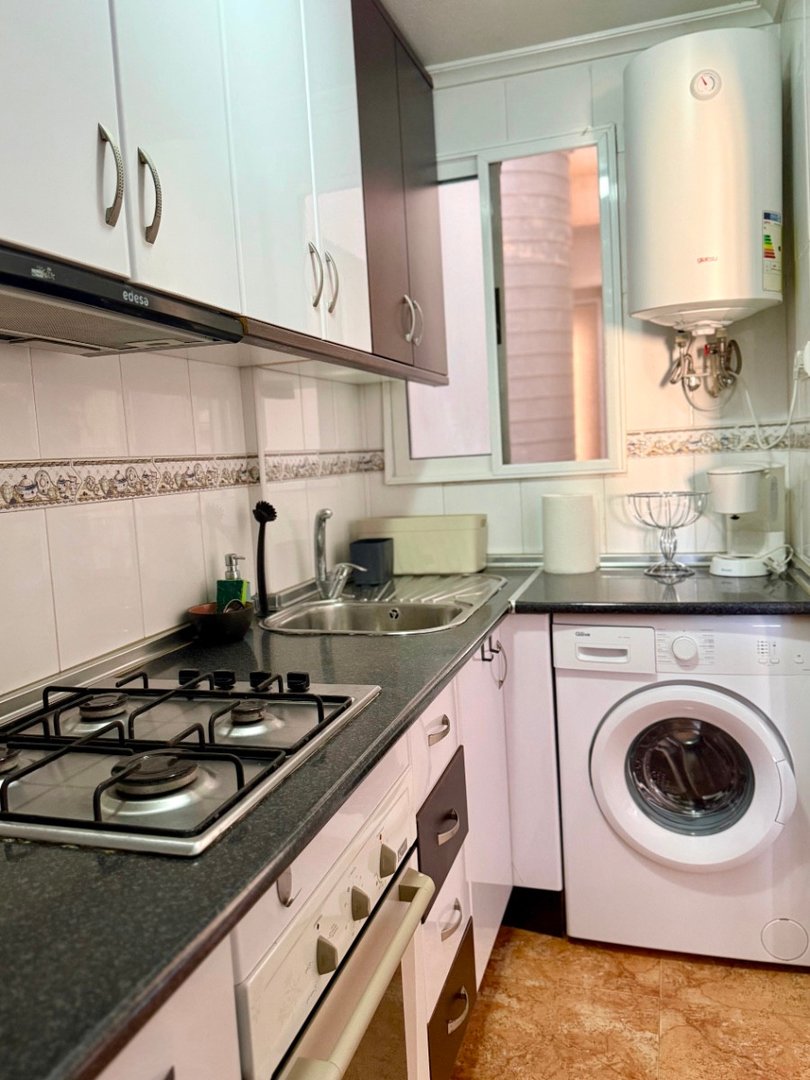 1 Bed Middle Floor Apartment in Torrevieja