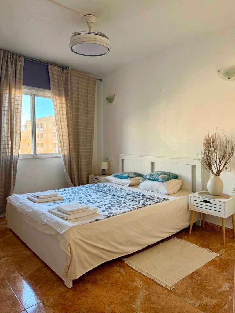 1 Bed Middle Floor Apartment in Torrevieja