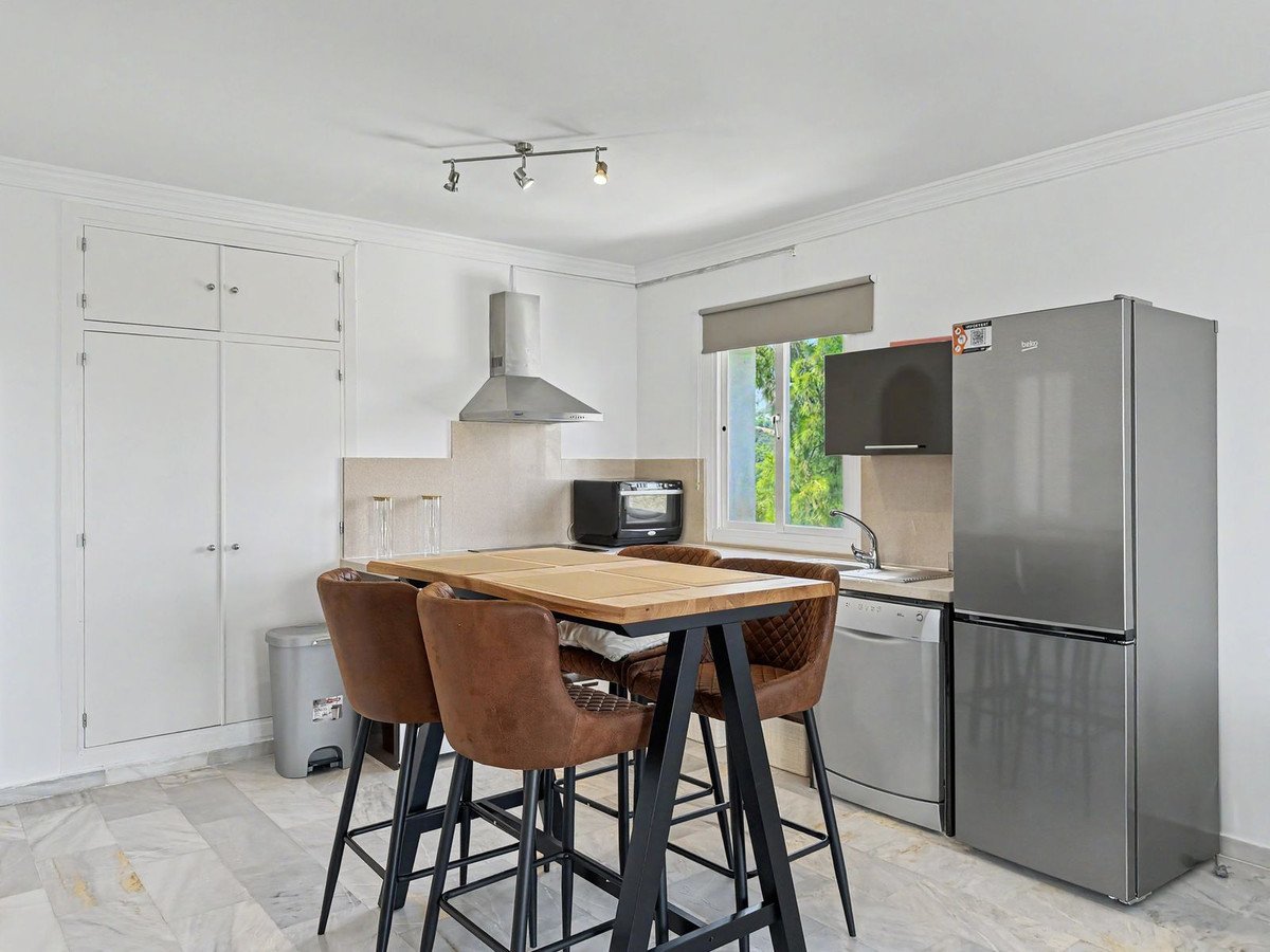 1 Bed Middle Floor Apartment in Estepona