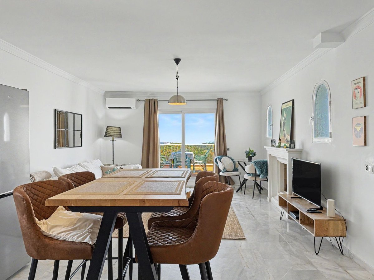 1 Bed Middle Floor Apartment in Estepona