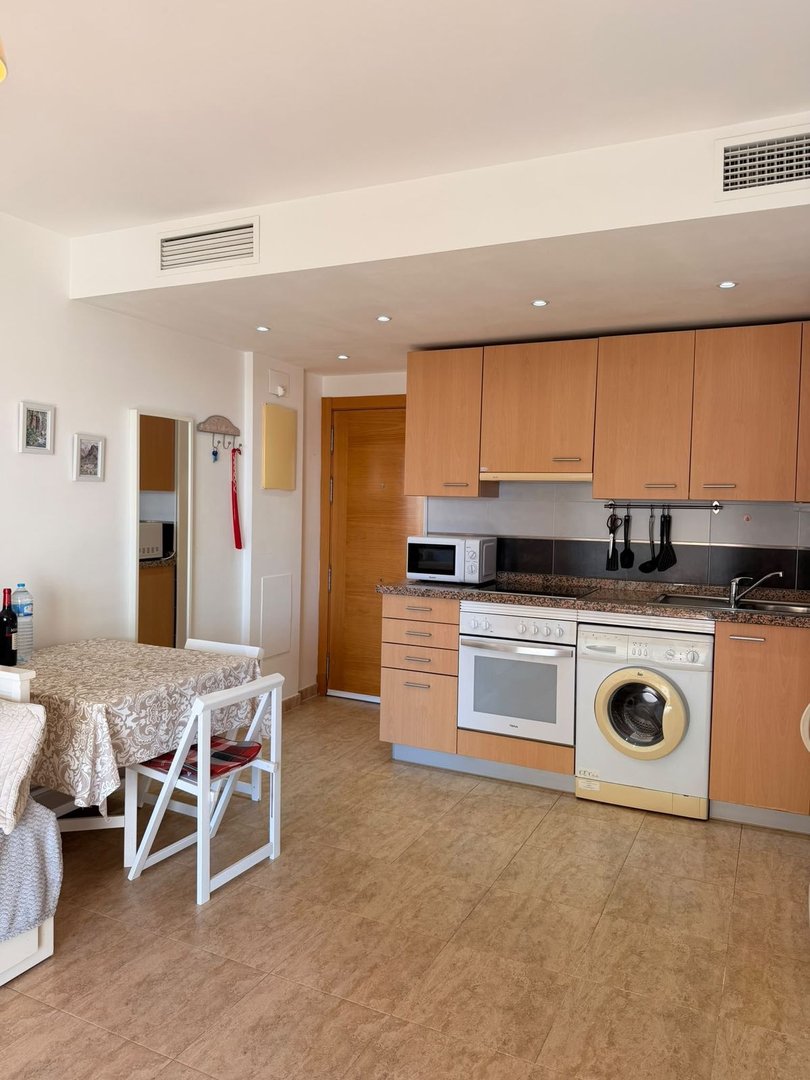 1 Bed Middle Floor Apartment in Estepona