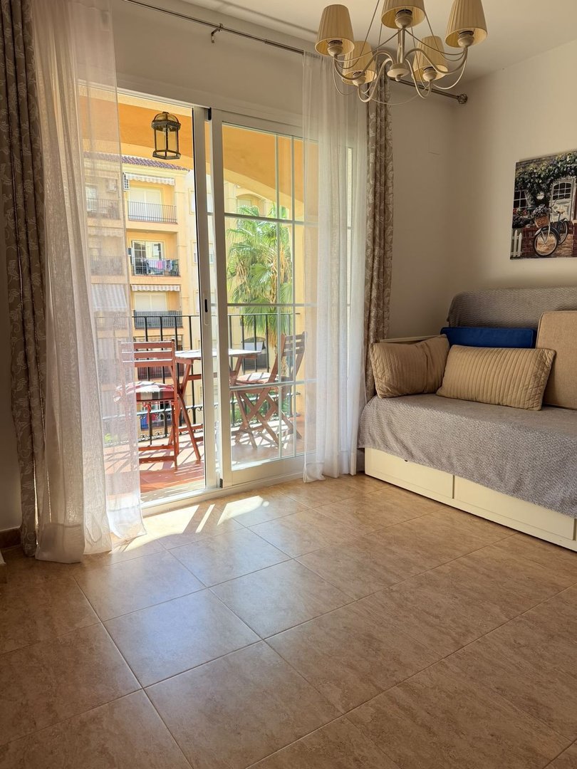 1 Bed Middle Floor Apartment in Estepona