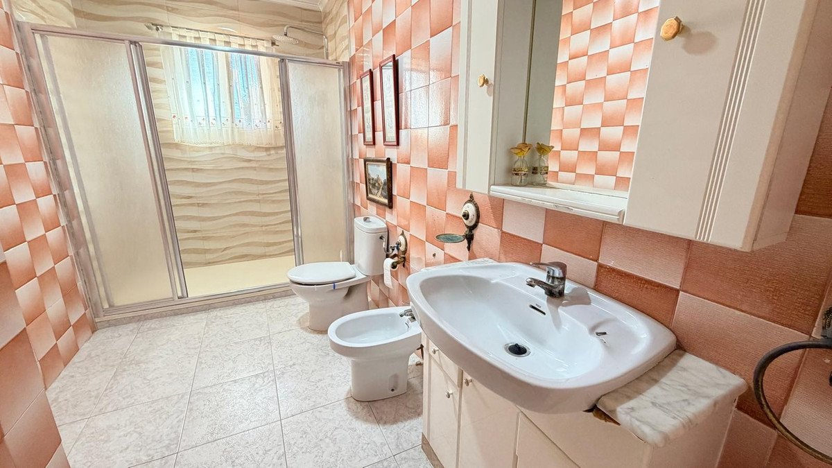 4 Bed Detached Villa in Crevillent