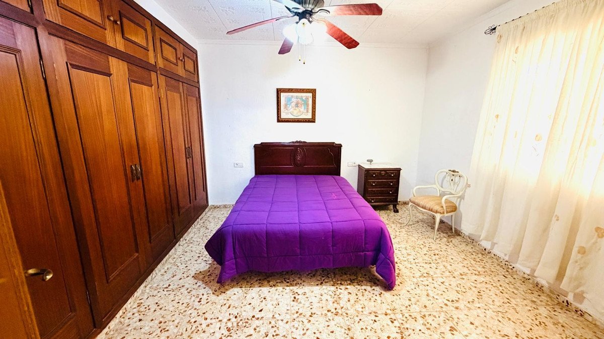 4 Bed Detached Villa in Crevillent