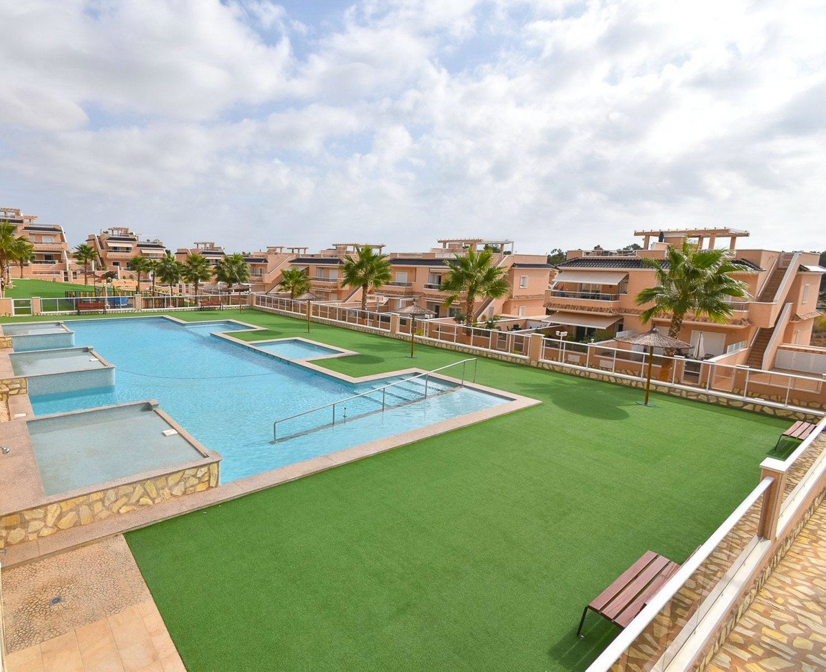 2 Bed Penthouse in Punta Prima