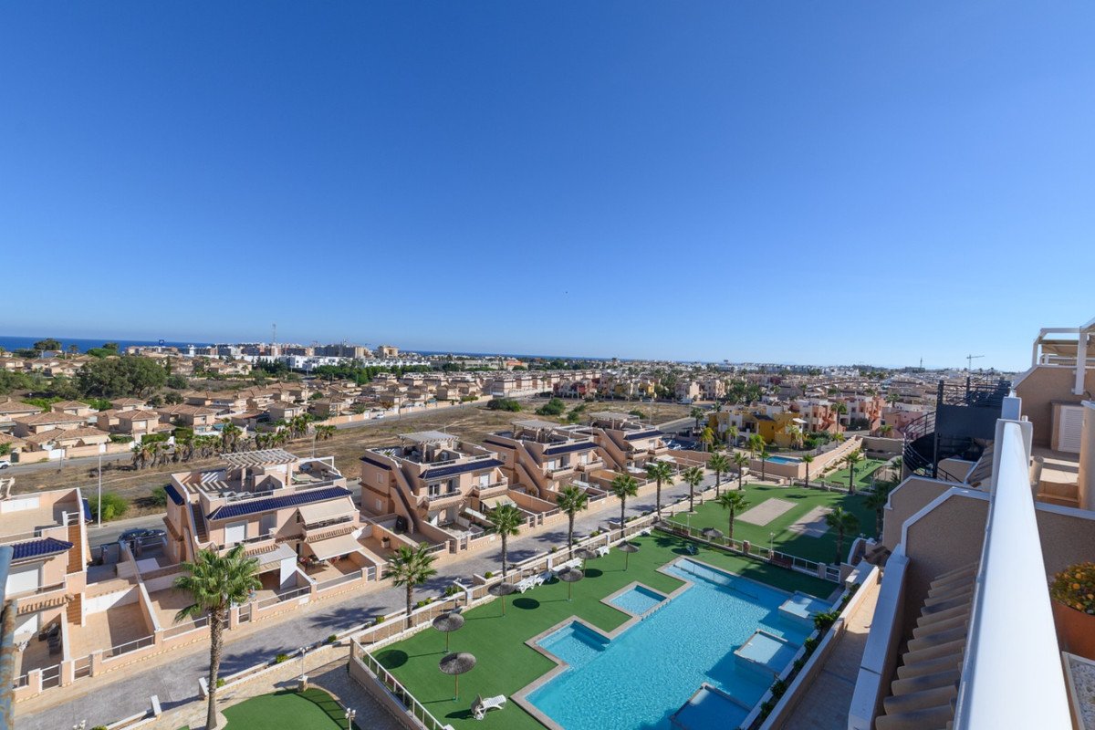 2 Bed Penthouse in Punta Prima