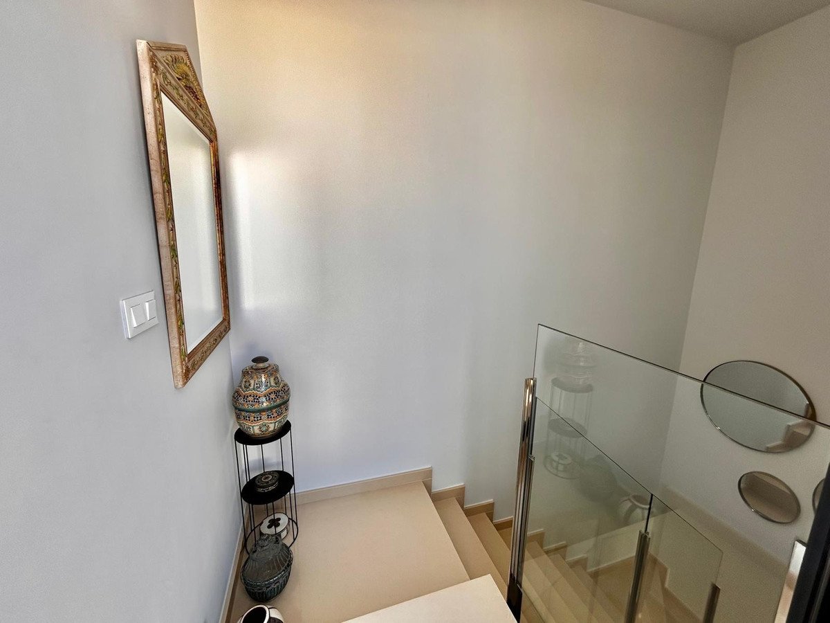 3 Bed Penthouse in Villamartin