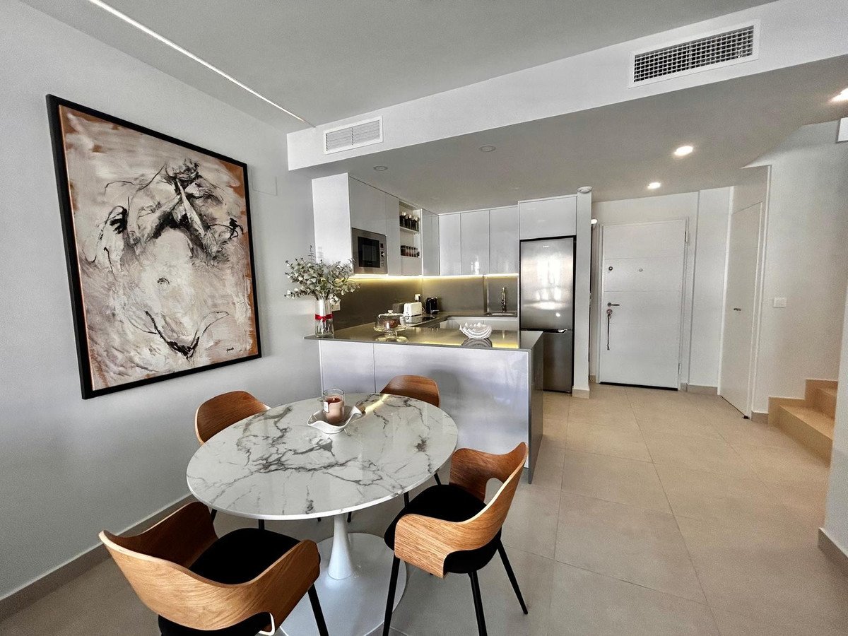 3 Bed Penthouse in Villamartin