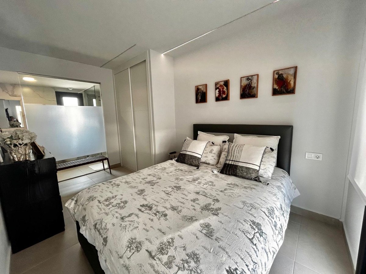 3 Bed Penthouse in Villamartin