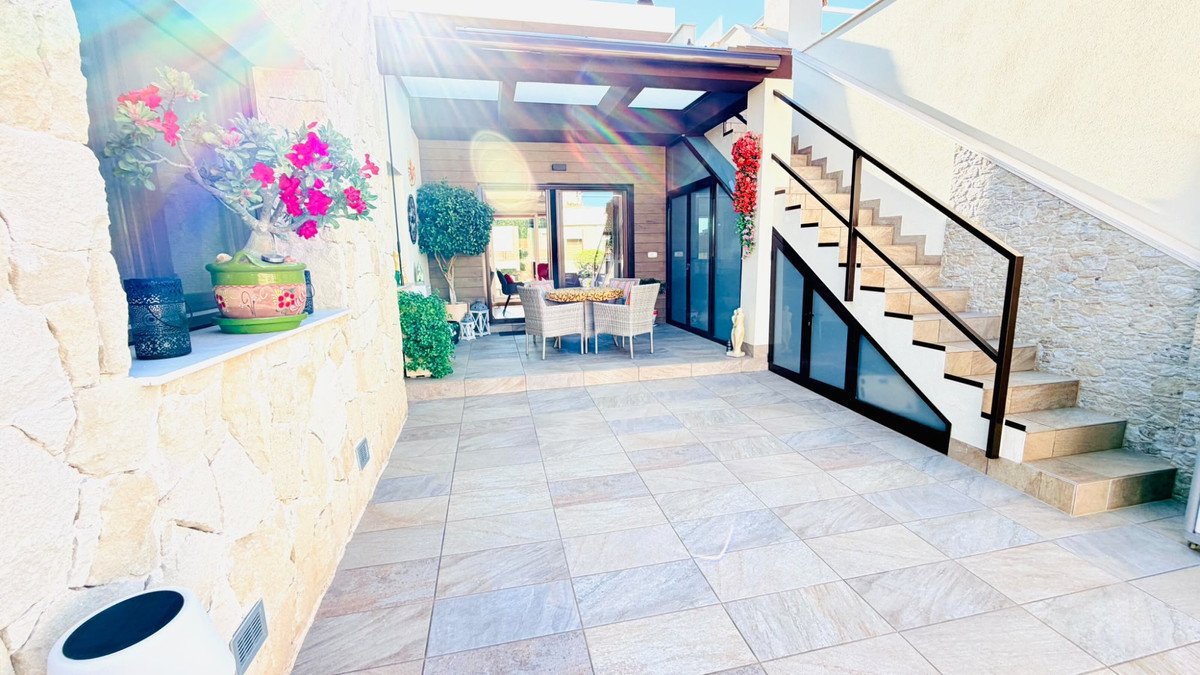 3 Bed Semi-Detached House in Los Montesinos