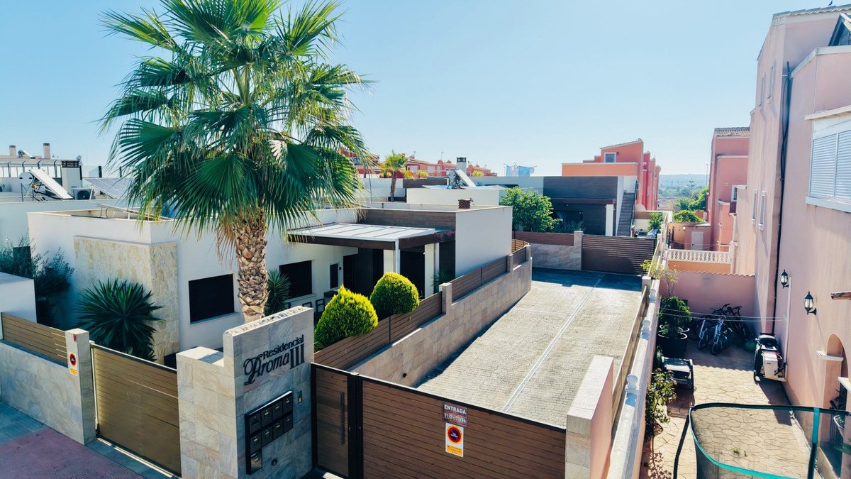 3 Bed Semi-Detached House in Los Montesinos