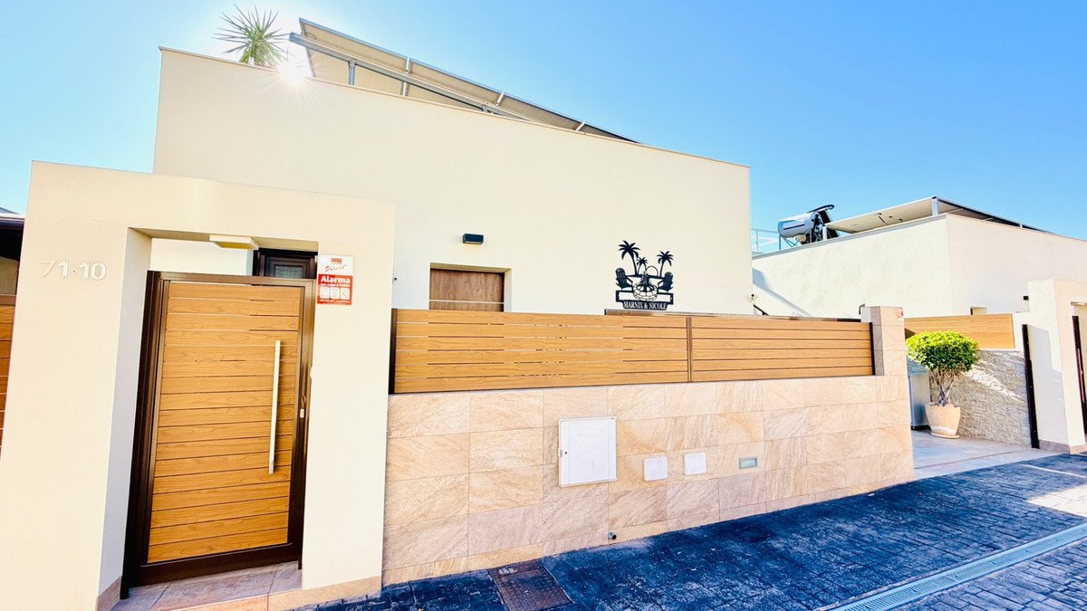 3 Bed Semi-Detached House in Los Montesinos