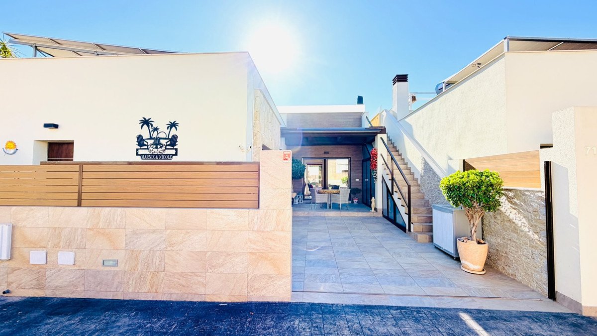 3 Bed Semi-Detached House in Los Montesinos