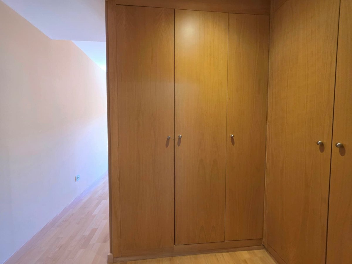 3 Bed Middle Floor Apartment in Selwo