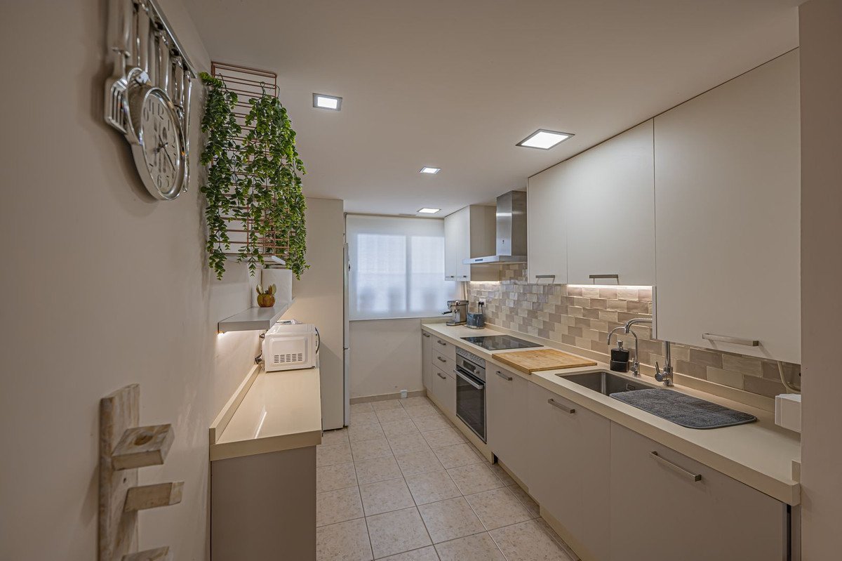 2 Bed Middle Floor Apartment in Guadalmina Alta