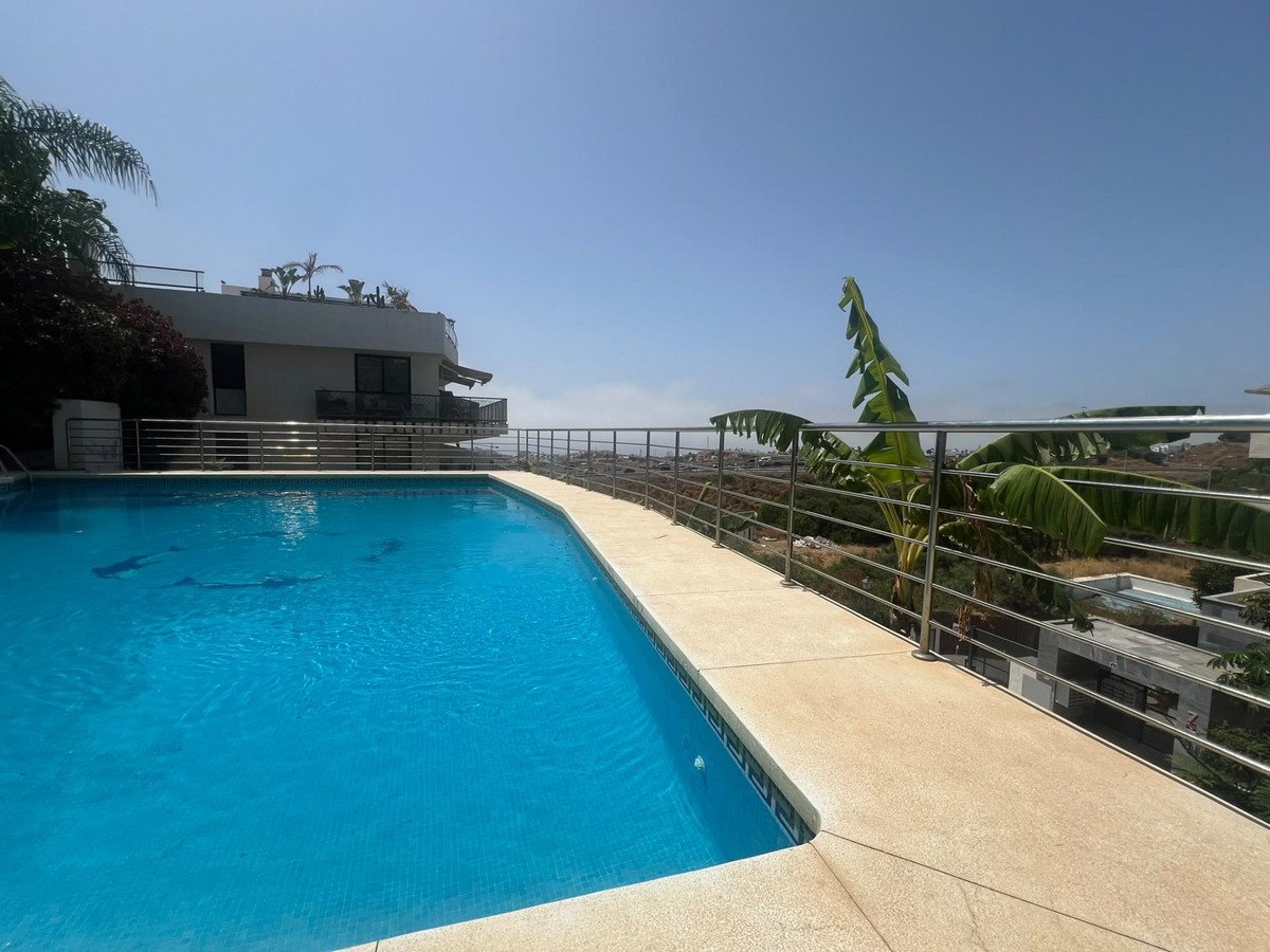 2 Bed Penthouse in Riviera del Sol