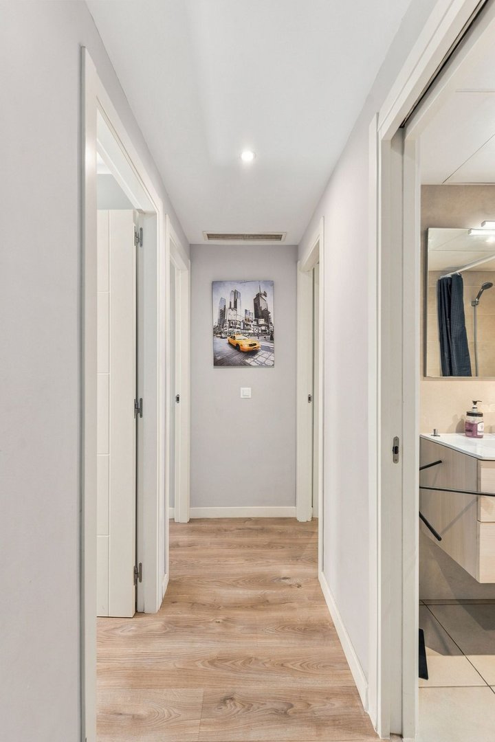 3 Bed Middle Floor Apartment in Nueva Andalucía