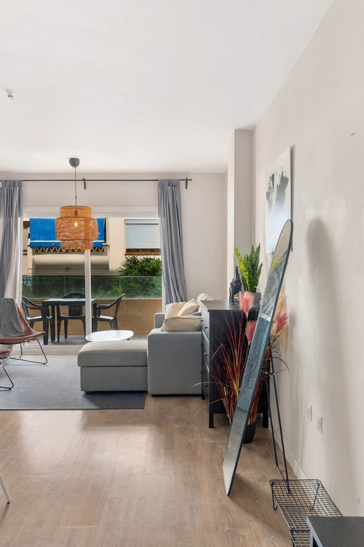 3 Bed Middle Floor Apartment in Nueva Andalucía