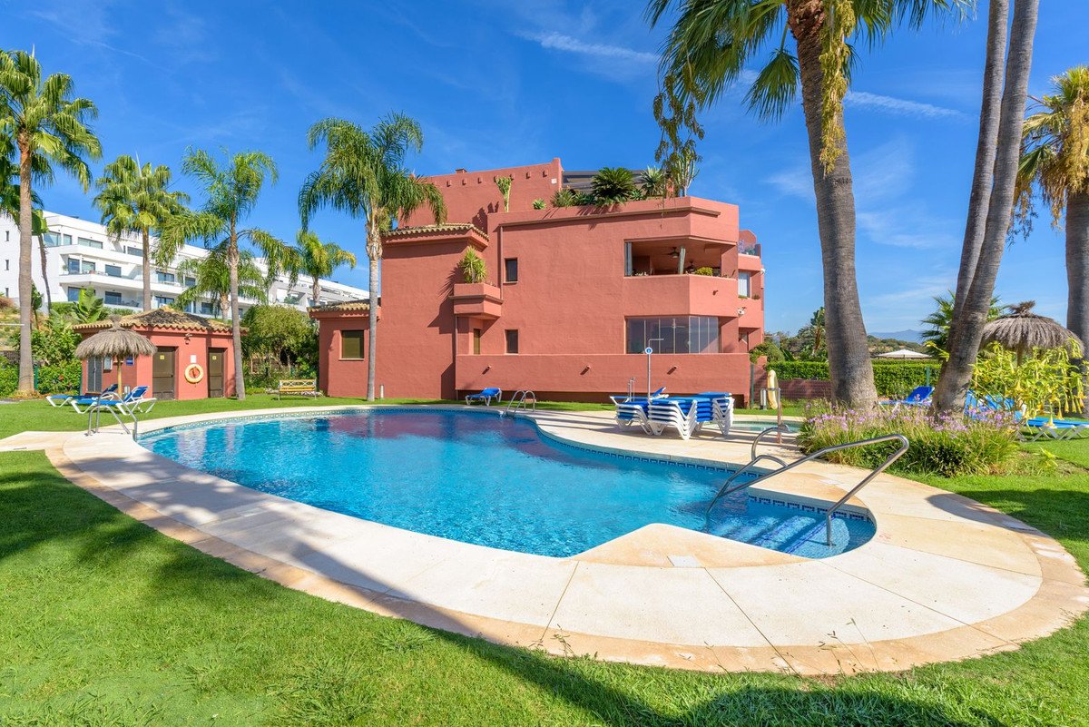 2 Bed Ground Floor Apartment in Casares Playa