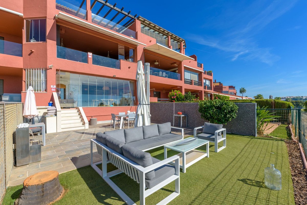 2 Bed Ground Floor Apartment in Casares Playa