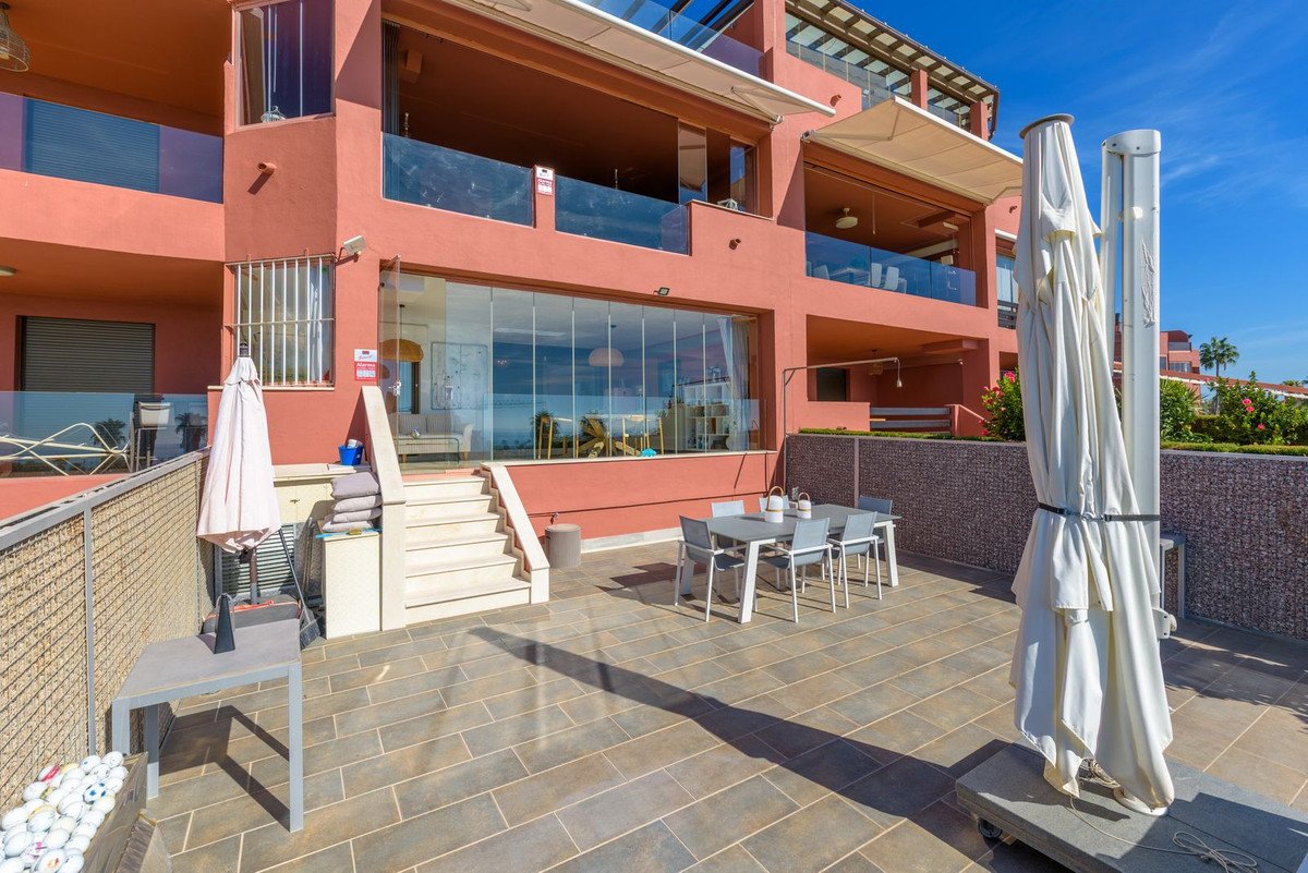 2 Bed Ground Floor Apartment in Casares Playa