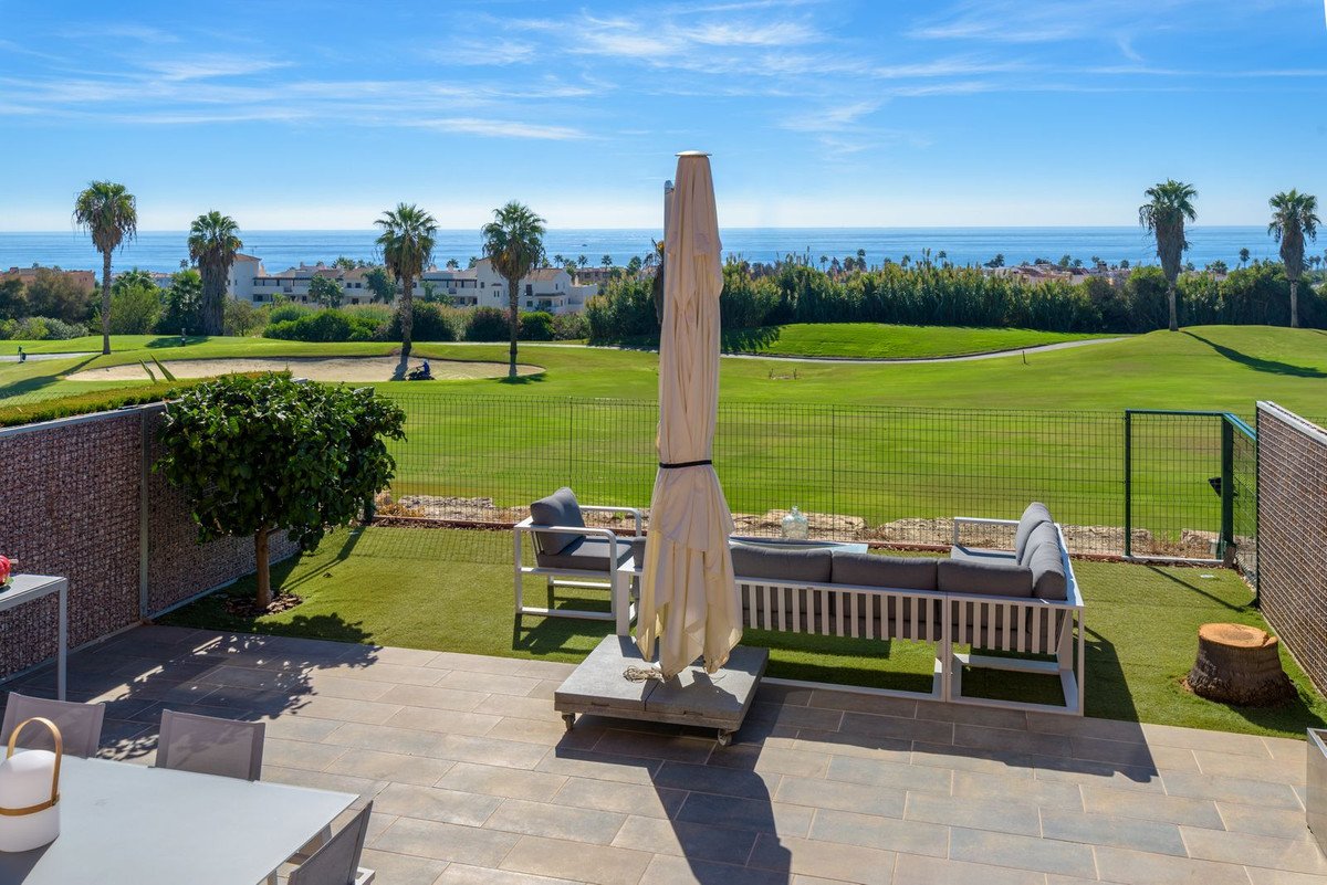 2 Bed Ground Floor Apartment in Casares Playa