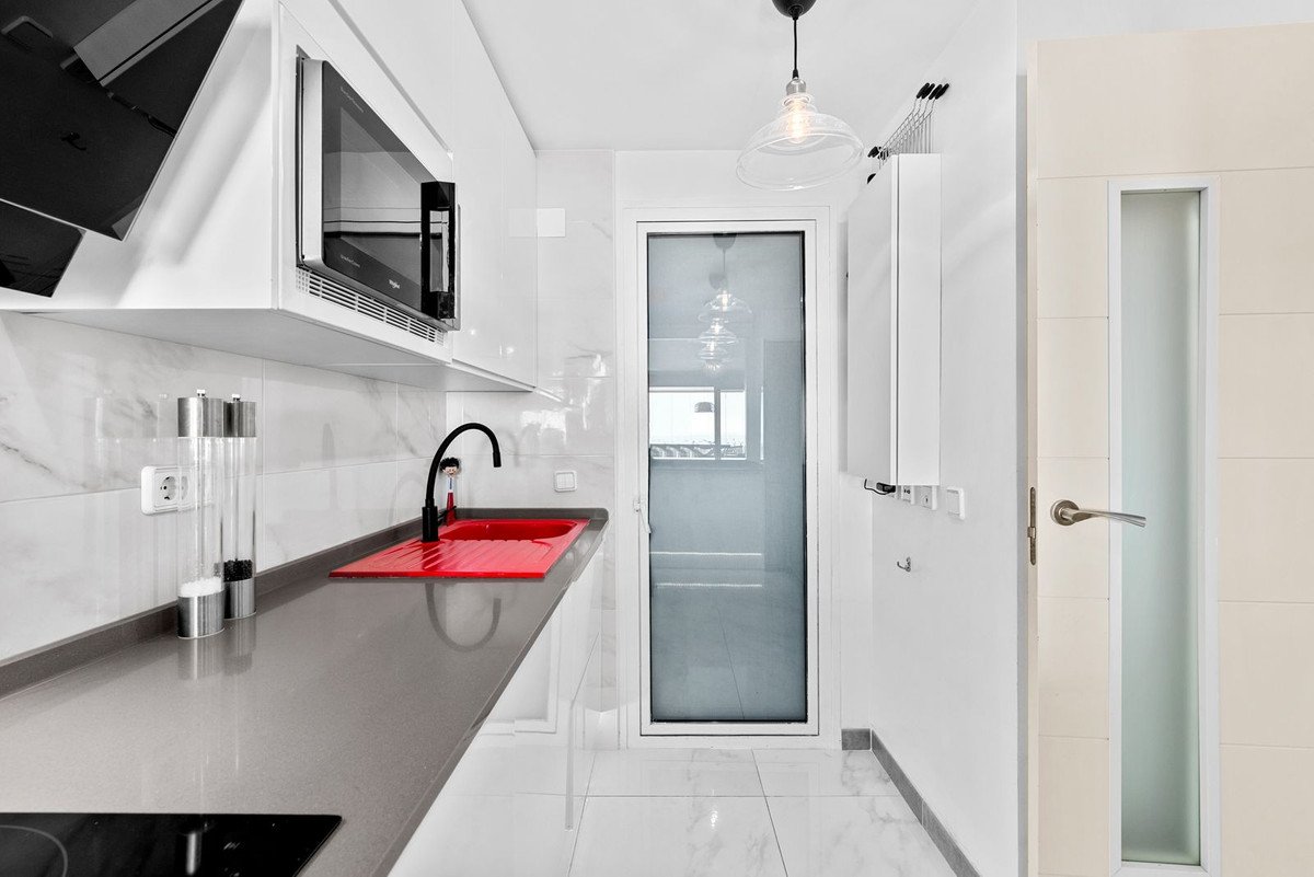 2 Bed Ground Floor Apartment in Casares Playa