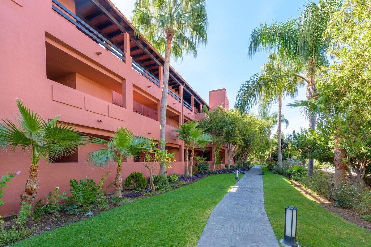 2 Bed Ground Floor Apartment in Casares Playa