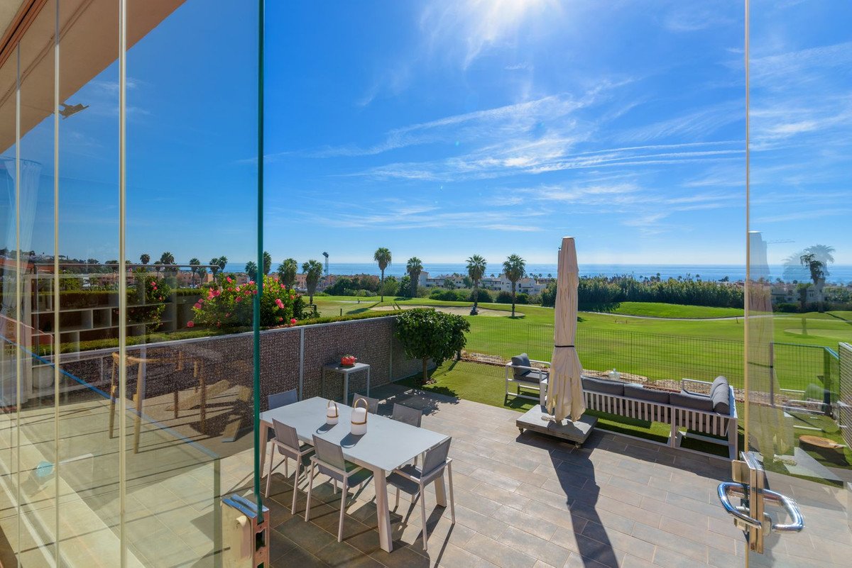 2 Bed Ground Floor Apartment in Casares Playa