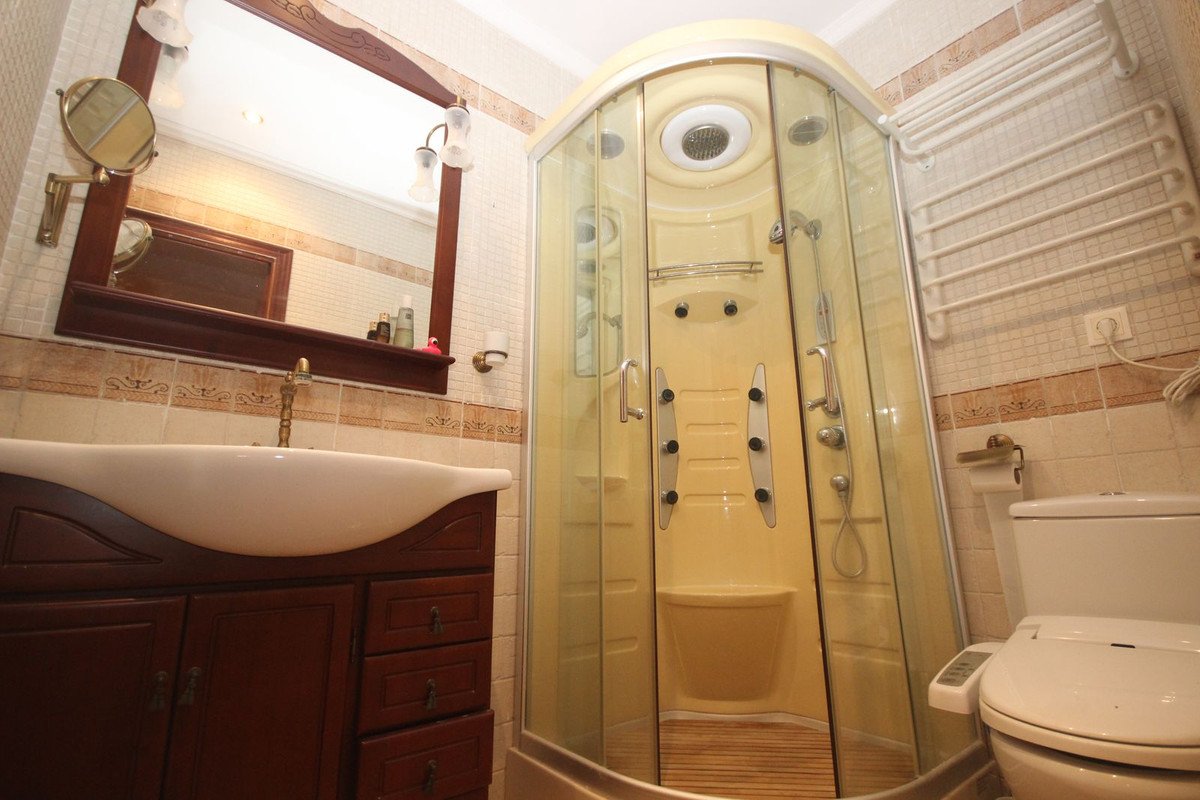 4 Bed Semi-Detached House in Elviria