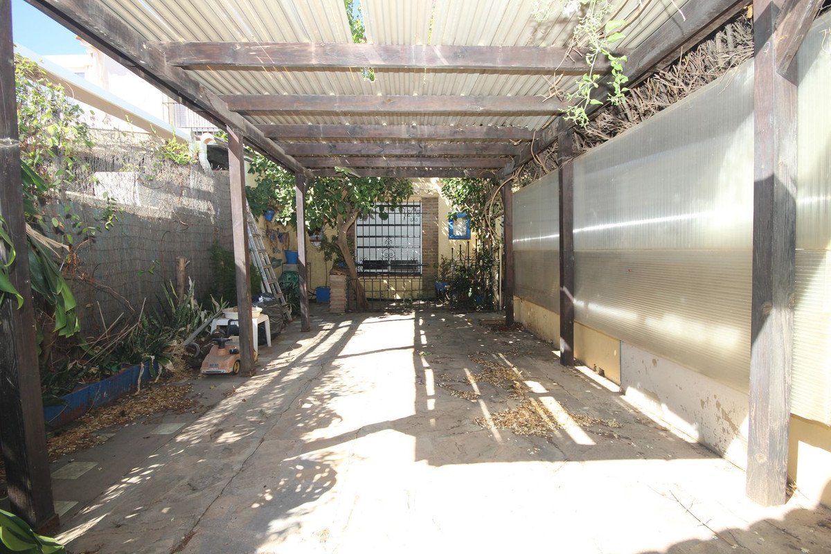 4 Bed Semi-Detached House in Elviria