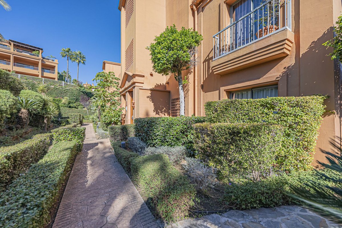 2 Bed Ground Floor Apartment in Atalaya