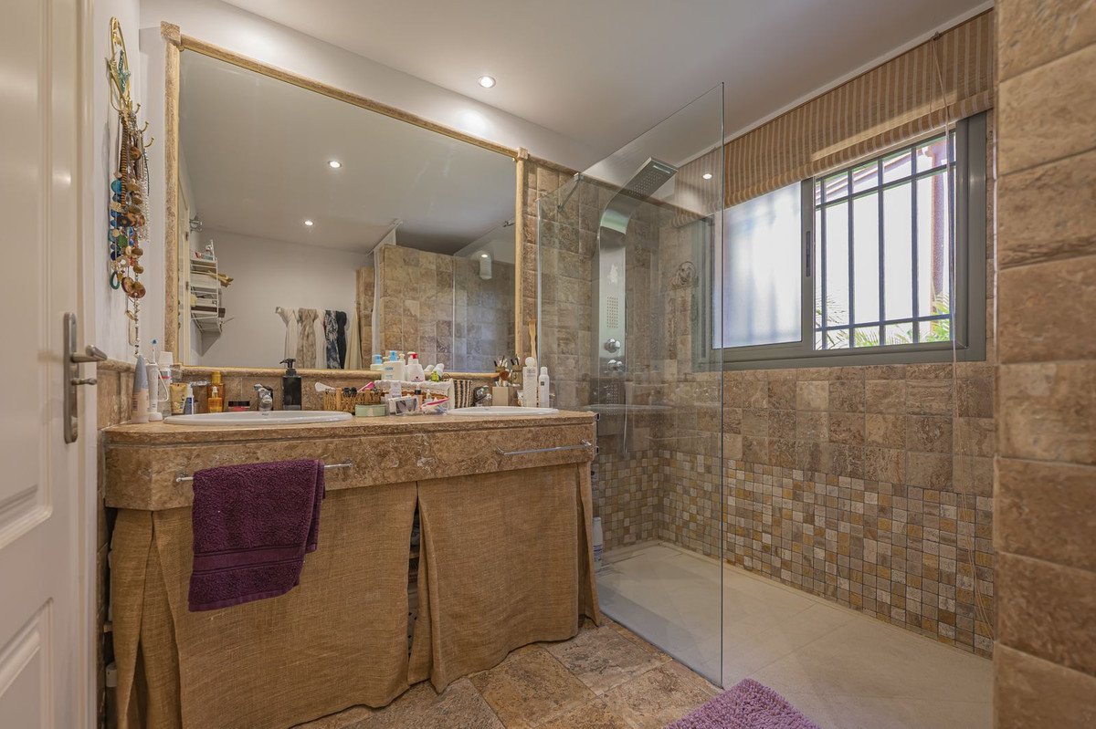 2 Bed Ground Floor Apartment in Atalaya