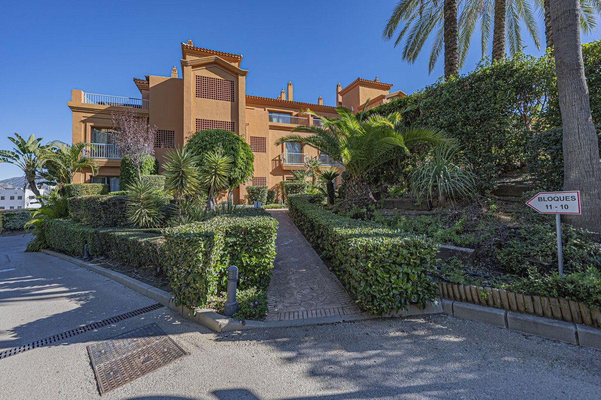 2 Bed Ground Floor Apartment in Atalaya
