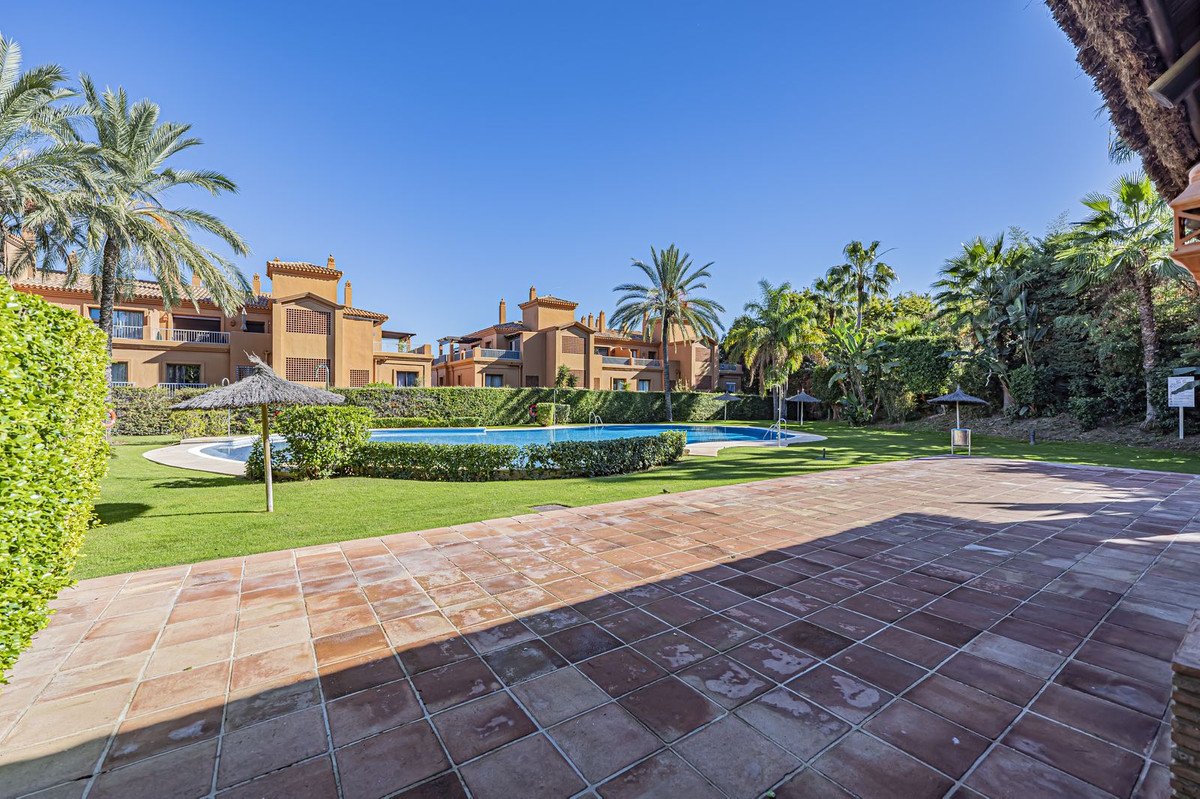 2 Bed Ground Floor Apartment in Atalaya