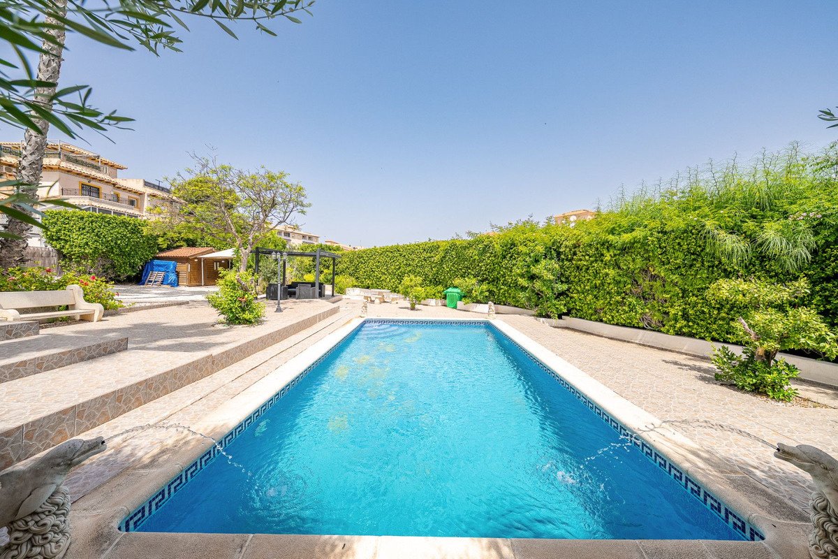 3 Bed Detached Villa in Orihuela Costa